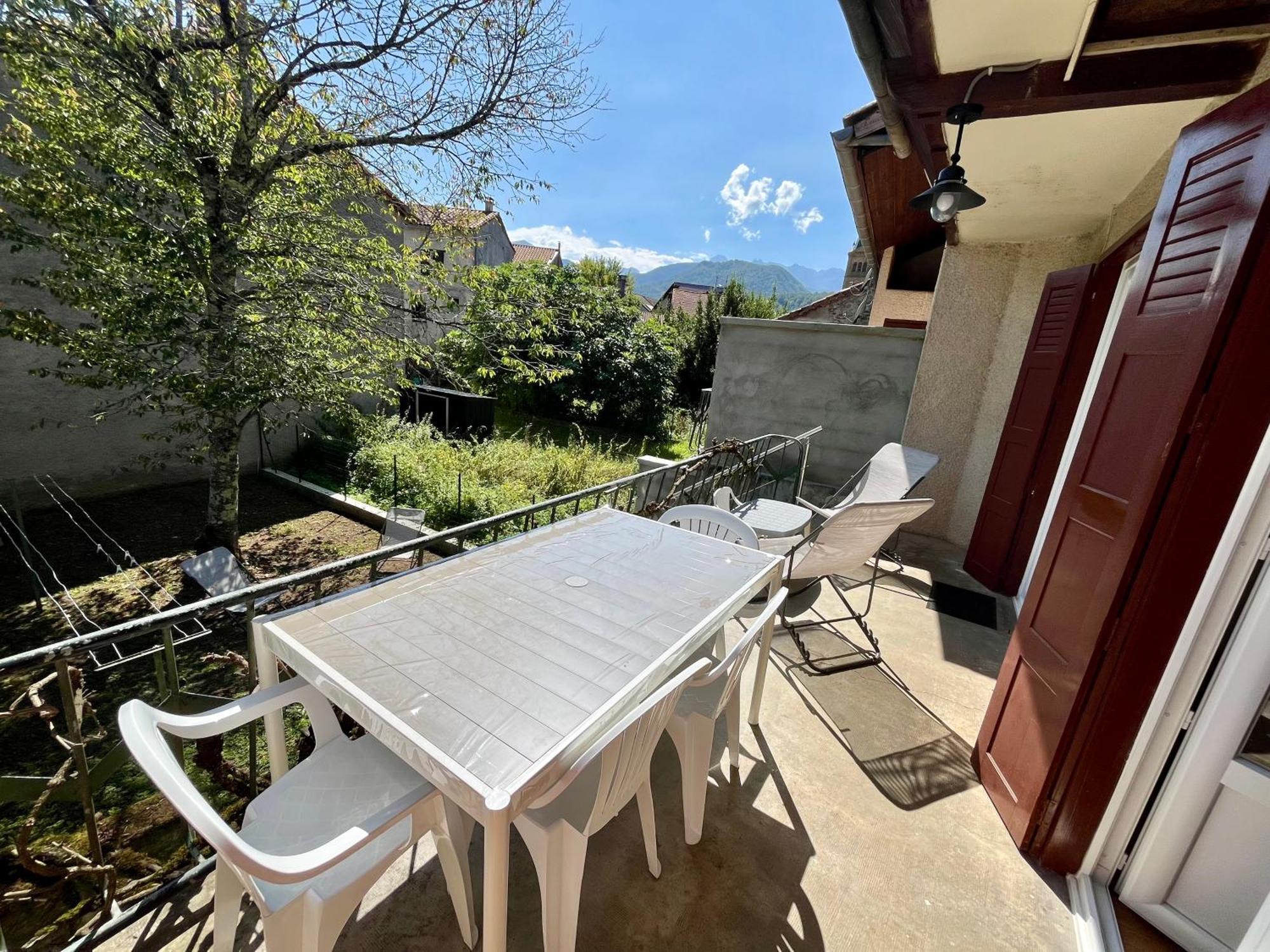 La Petite Ourse Maison De Village A Oust Dış mekan fotoğraf